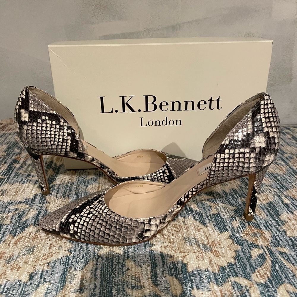 L.K. Bennett Leather Snake-Effect D’orsay Pointed-Toe Pumps size 40